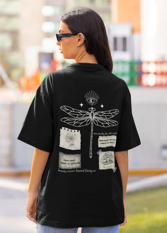 Dragonfly graphic artwork on oversized streetwear t-shirt
