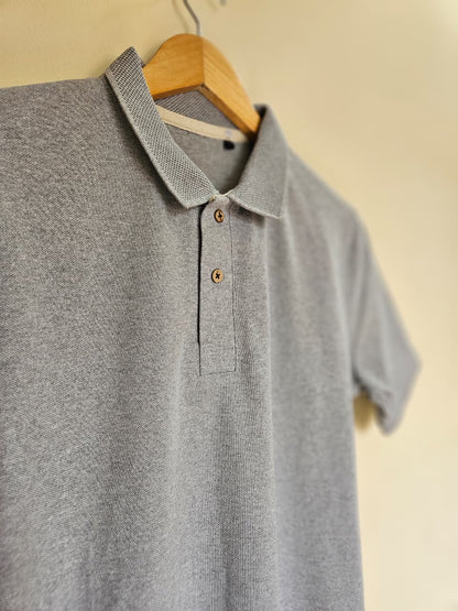 grey polo t shirt India cotton
classic fit grey polo t shirt men women
minimal polo t shirt grey smart casual
cotton polo t shirt grey everyday wear
premium grey polo t shirt unisex