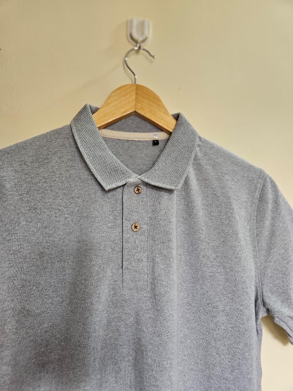 grey polo t shirt India cotton
classic fit grey polo t shirt men women
minimal polo t shirt grey smart casual
cotton polo t shirt grey everyday wear
premium grey polo t shirt unisex