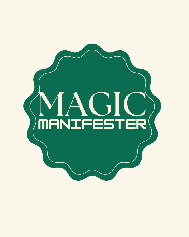 magic-manifester-tee-closeup-design-view