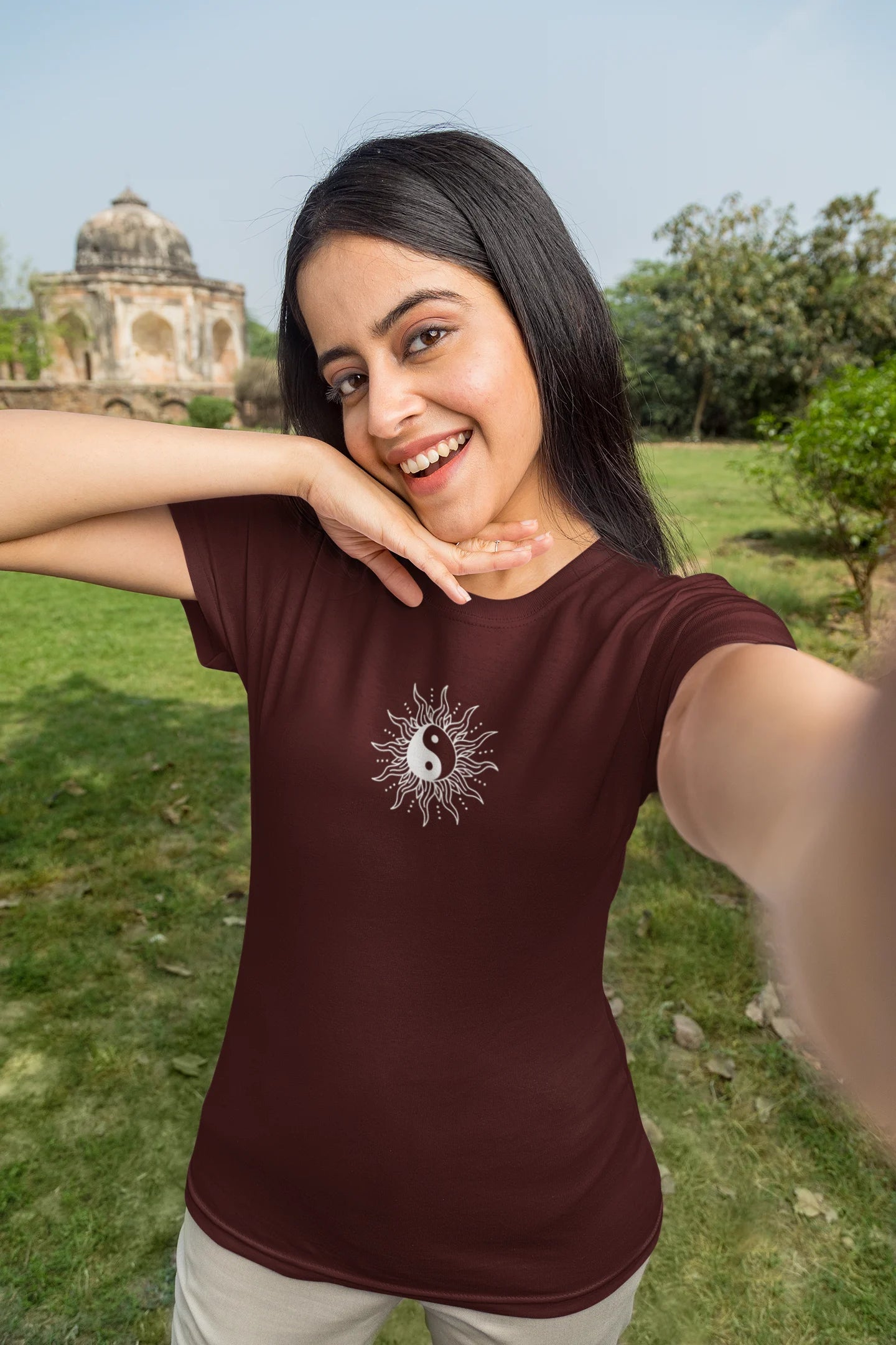 Classic fit Yin Yang t shirt in maroon