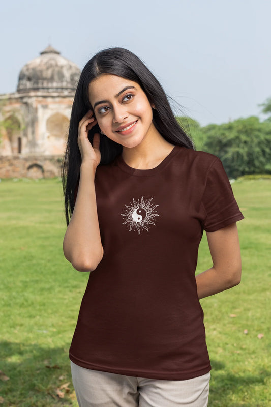 Classic fit Yin Yang t shirt in maroon